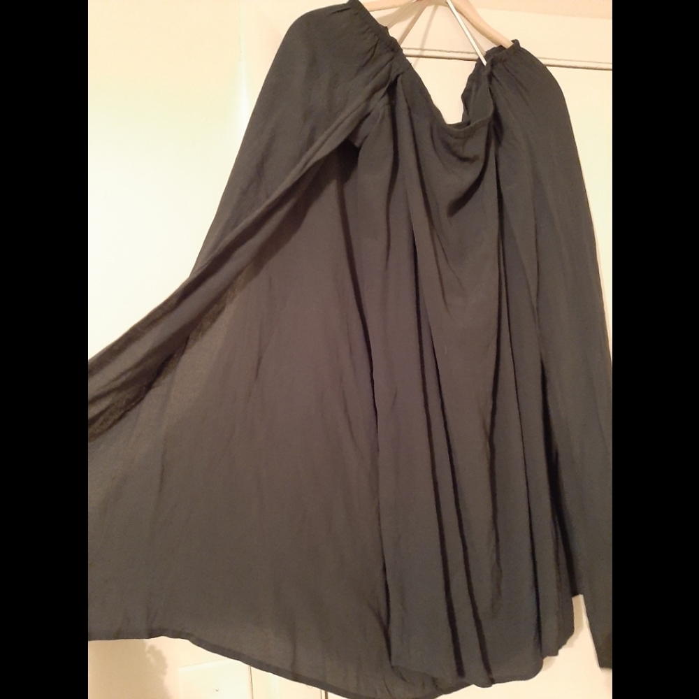 Green Cape top forever 21 NWT